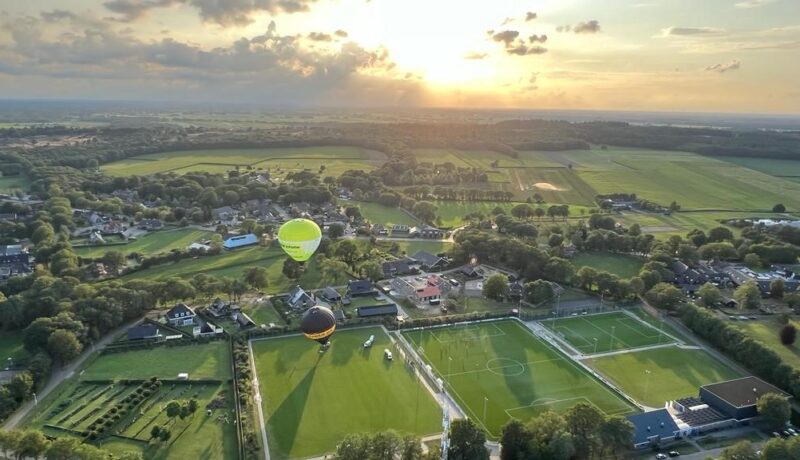 Ballonvaart jubilarissen Exel Lemele Bouw